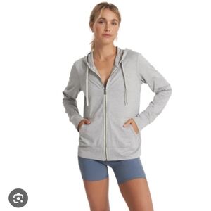 Vuori halo performance hoodie